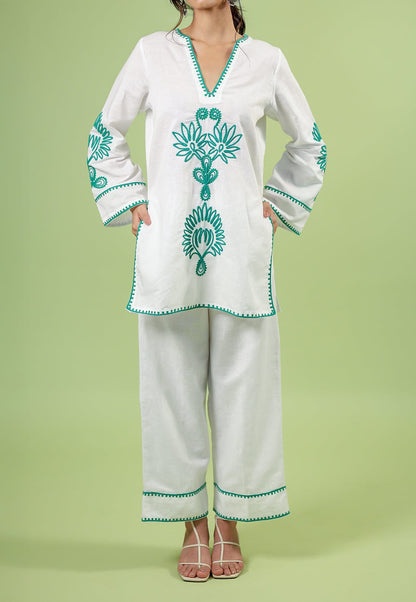White Floral Embroidered Kurta Pant Set for Women
