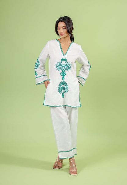 White Floral Embroidered Kurta Pant Set for Women